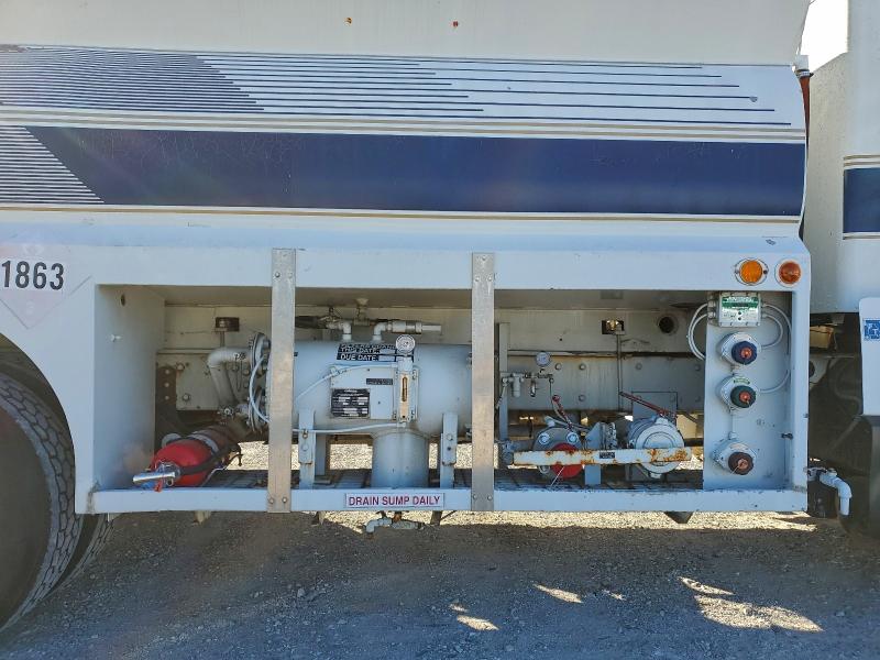 1989 Kenworth All models VIN 1XKAD59X2KS528379 COPART salvage auction — NORMAL WEAR, CT, sold $2,100 on 2026-07-06 (photo 6)