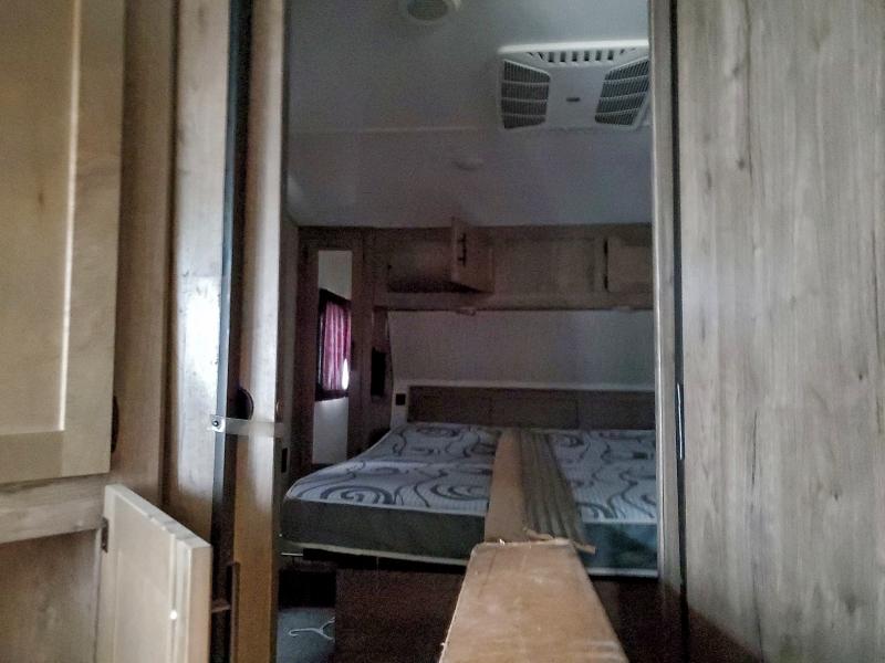 2021 Forest river All models VIN 5ZT3CTXB7M1216147 COPART salvage auction — SIDE, TX - SALVAGE VEHICLE TITLE, sold $18,300 on 2026-07-28 (photo 5)