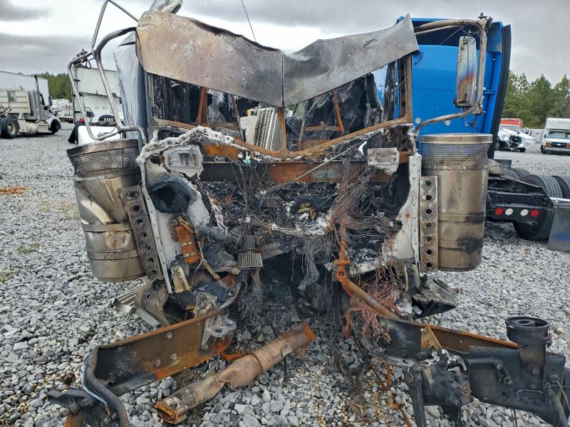 2020 Peterbilt All other VIN 1NPXGGGG80D734442 COPART salvage auction — BURN, TN - NON-REPAIRABLE CERTIFICATE, sold $150 on 2026-07-09 (photo 9)