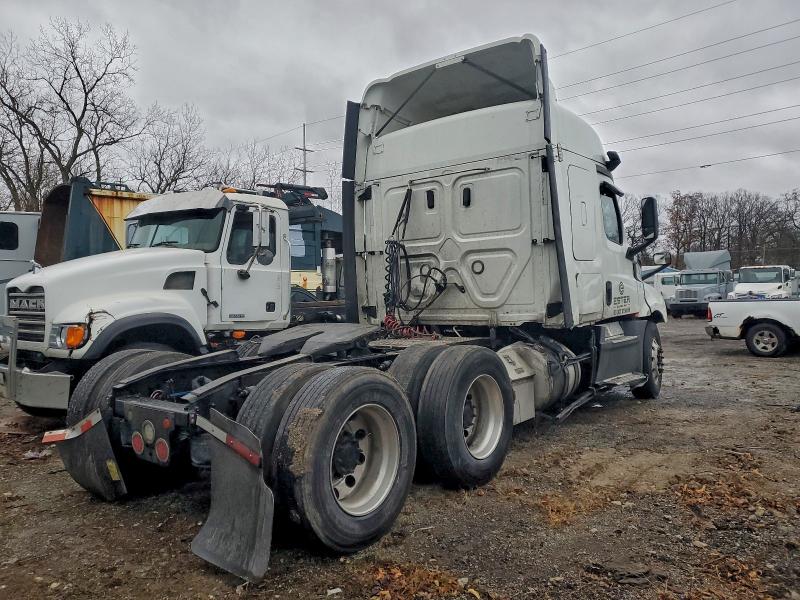 2020 Freigliner All other VIN 3AKJHHDR9LSLR8586 COPART salvage auction — ALL OVER, IN - CERT OF TITLE-SALVAGE TITLE, sold $8,100 on 2026-07-09 (photo 4)