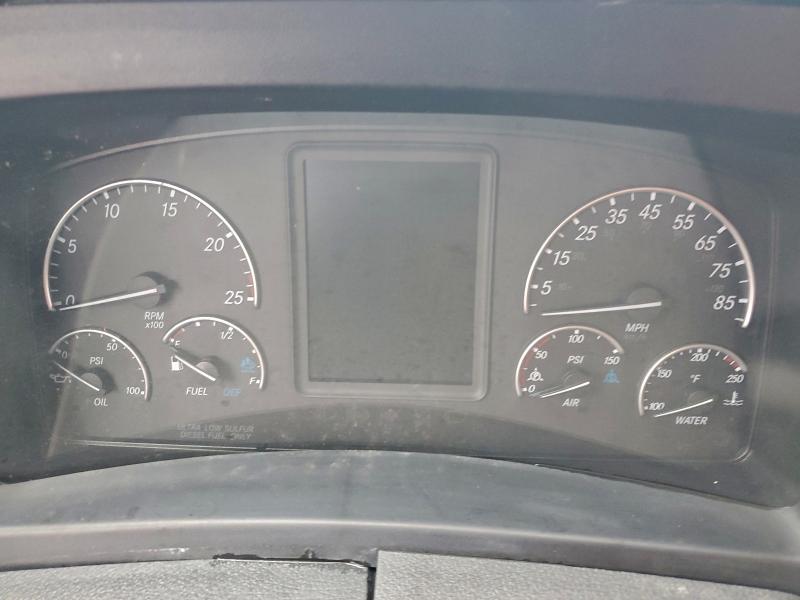 2025 Freightliner All other VIN 3AKJHHDR9SSVW8041 COPART salvage auction — ROLLOVER, TX - SALVAGE VEHICLE TITLE, sold $42,750 on 2026-07-16 (photo 8)
