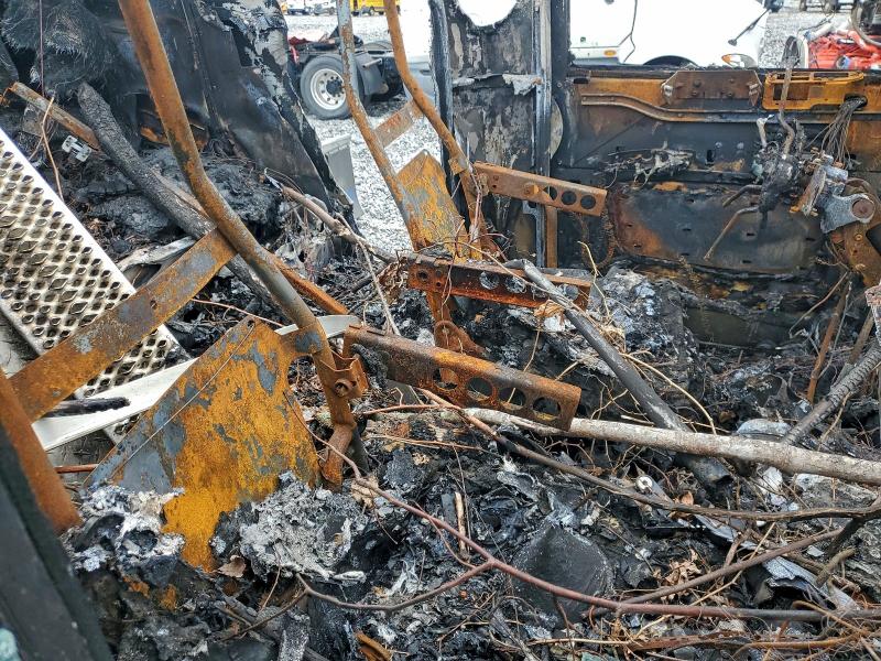 2020 Peterbilt All other VIN 1NPXGGGG80D734442 COPART salvage auction — BURN, TN - NON-REPAIRABLE CERTIFICATE, sold $150 on 2026-07-09 (photo 6)