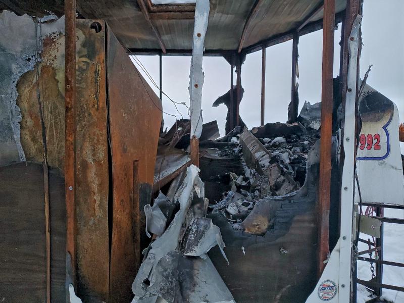2012 Cargo Trailer VIN 4D6EB1821CA031177 COPART salvage auction — BURN, IP, sold $150 on 2026-08-25 (photo 5)