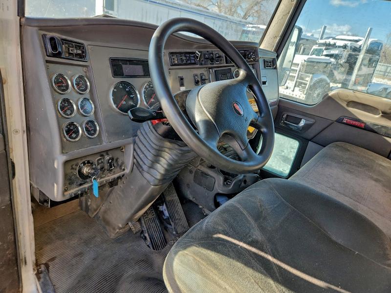 2018 Kenworth All models VIN 2NKHHM6X0JM209930 COPART salvage auction — REAR END, PS, sold $275 on 2026-07-29 (photo 8)