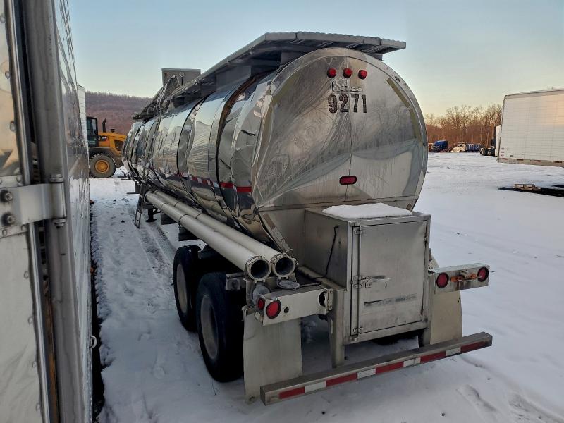 1998 Semi VIN 10BAB72XXWM0M1688 COPART salvage auction — ROLLOVER, PA - CERTIFICATE OF SALVAGE, sold $100 on 2026-07-30 (photo 3)