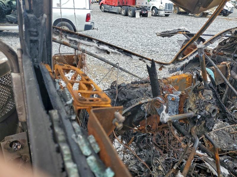 2020 Peterbilt All other VIN 1NPXGGGG80D734442 COPART salvage auction — BURN, TN - NON-REPAIRABLE CERTIFICATE, sold $150 on 2026-07-09 (photo 8)