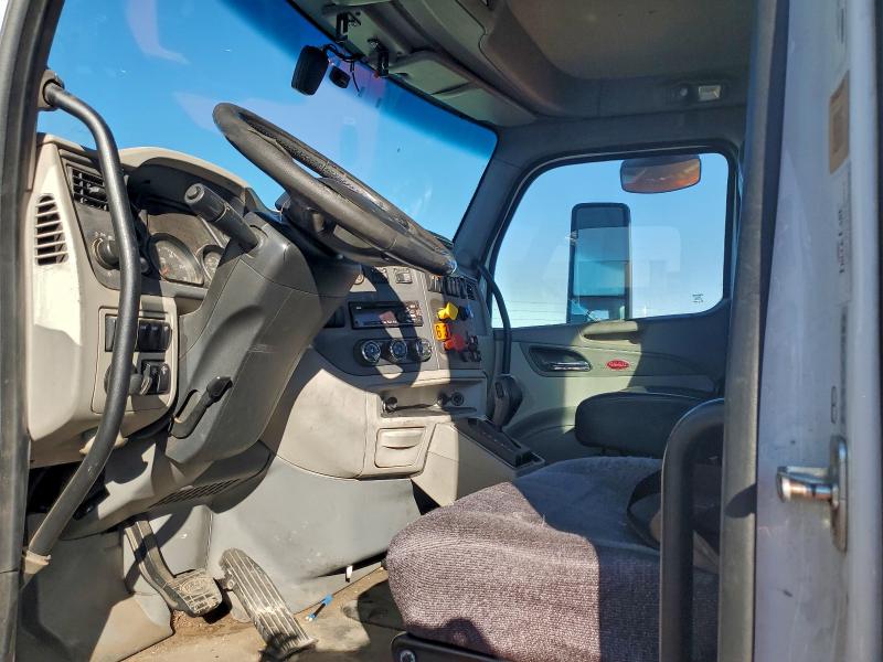2018 Peterbilt All models VIN 1XPBA48XXJD478031 COPART salvage auction — NORMAL WEAR, IN - CERTIFICATE OF TITLE, sold $7,000 on 2026-07-28 (photo 5)