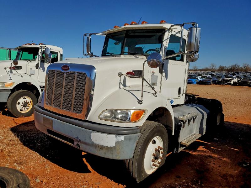2017 Peterbilt All models VIN 1NP3A28X6HD421516 COPART salvage auction — MINOR DENT/SCRATCHES, OK - CERTIFICATE OF TITLE, sold $5,000 on 2026-07-09 (photo 2)