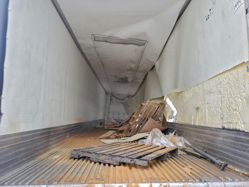 2018 Util Ref VIN 1UYVS2536J2315228 COPART salvage auction — SIDE, SC, sold $25 on 2026-07-29 (photo 6)